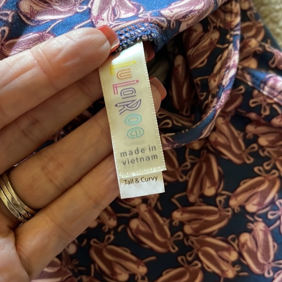 🔥BOGO🔥 Lularoe Leggings TC Ballerina Dance Pointe Shoes - Picture 3 of 3